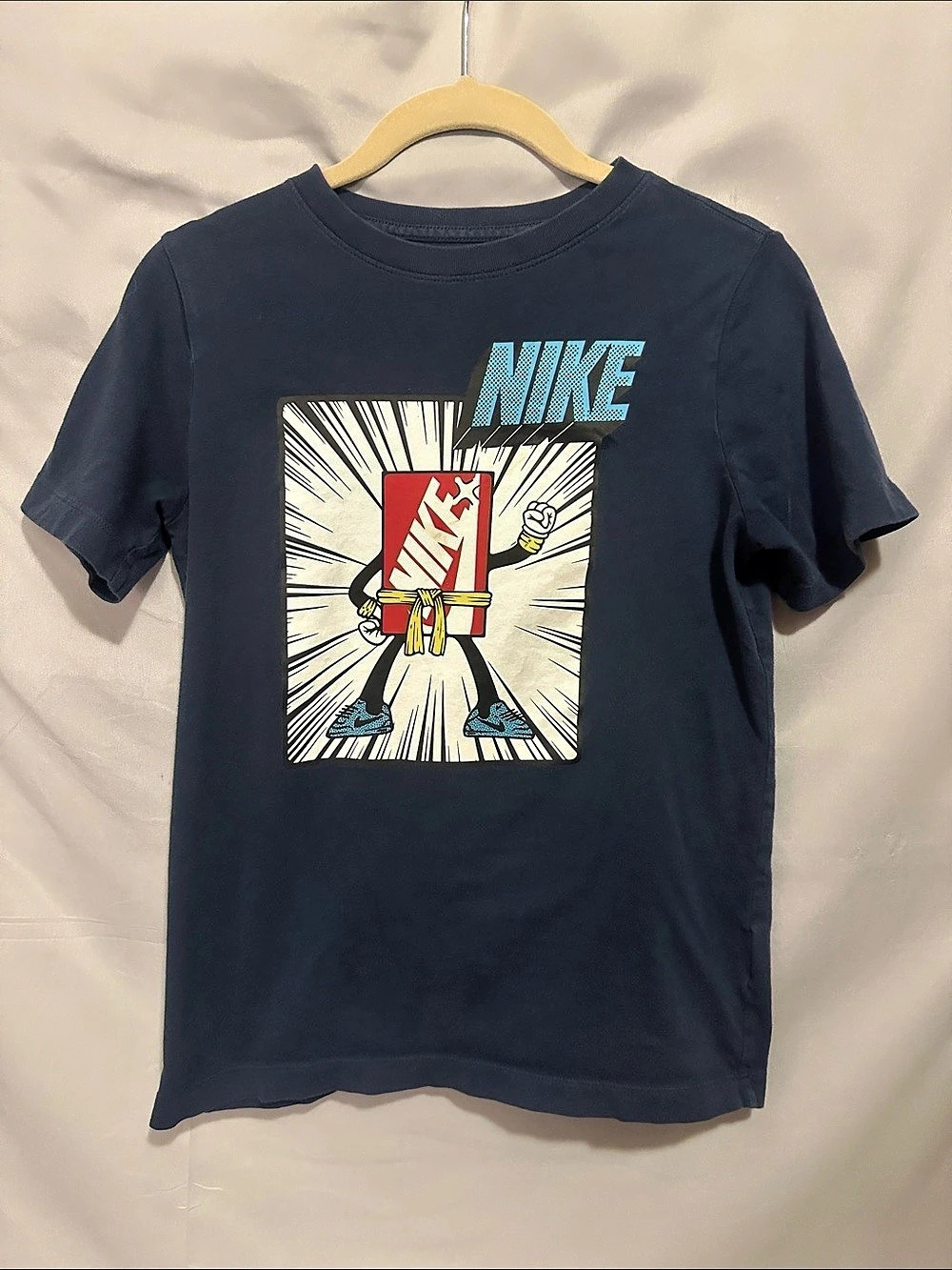 Nike Shoebox Karate Graphic Tee Short Sleeve in Blue